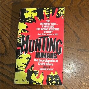 Serial Killers book | Hunting Humans Volume 1 | vintage 1992